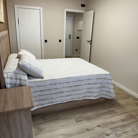 Apartamento Puente Romano Ourense Exteriör bild