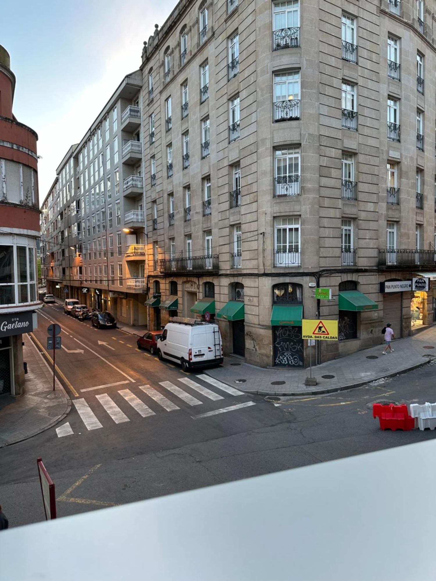 Apartamento Puente Romano Ourense Exteriör bild