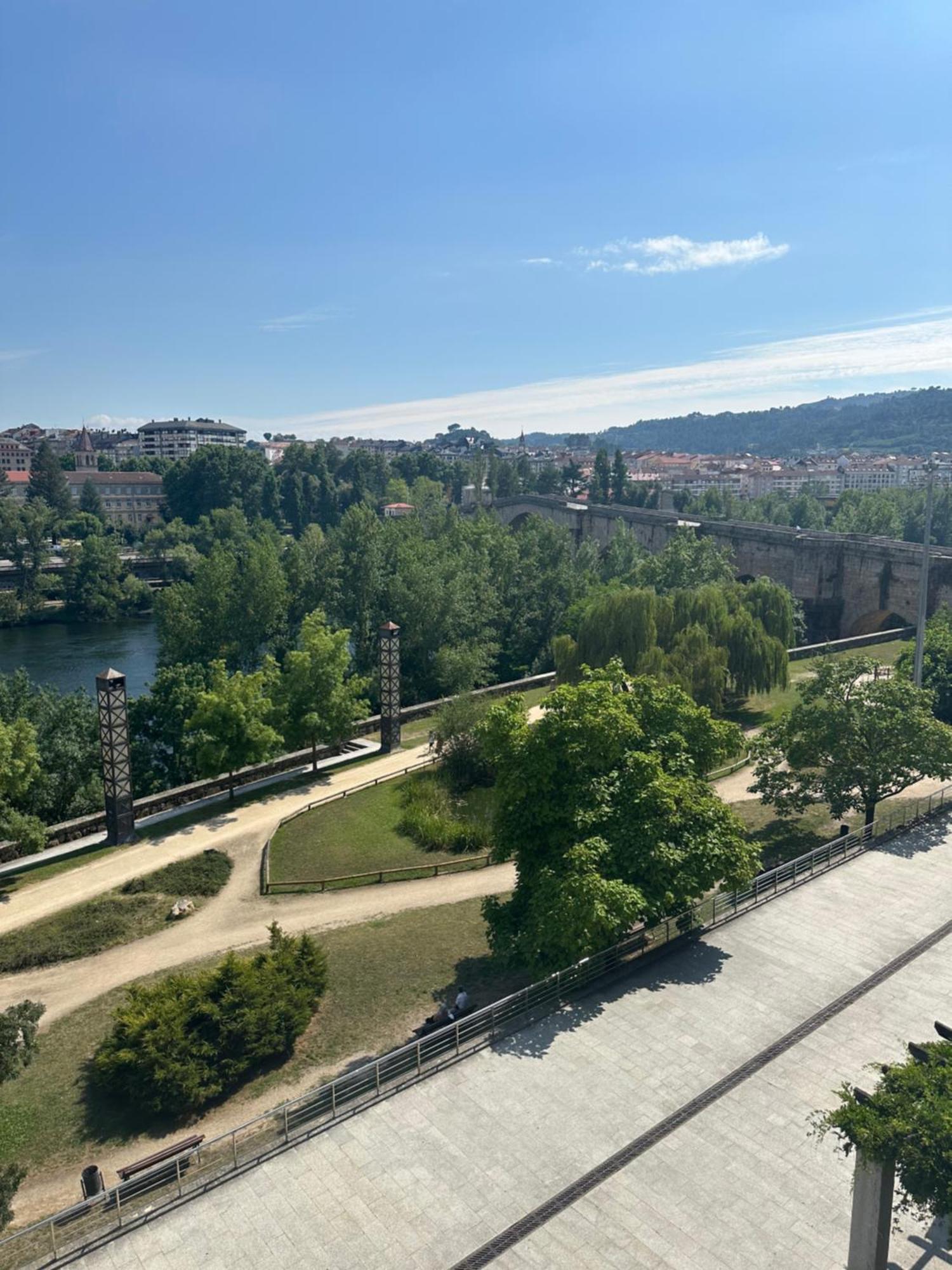 Apartamento Puente Romano Ourense Exteriör bild